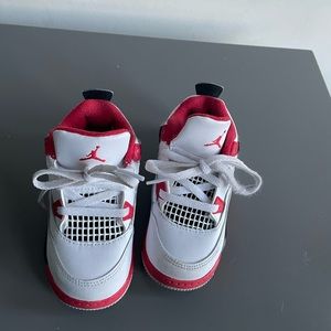 Jordan 4 Retro "White/Black/Red” gently worn